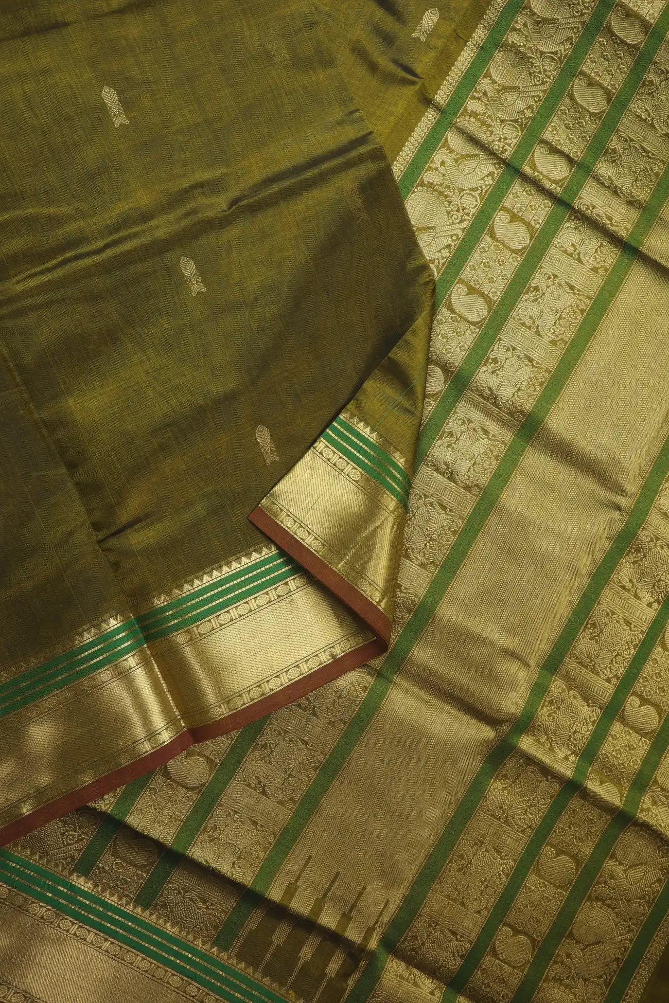 olive-bavanji-border-fish-ruthratcham-kanchi-silk-cotton-saree-sc003183-b
