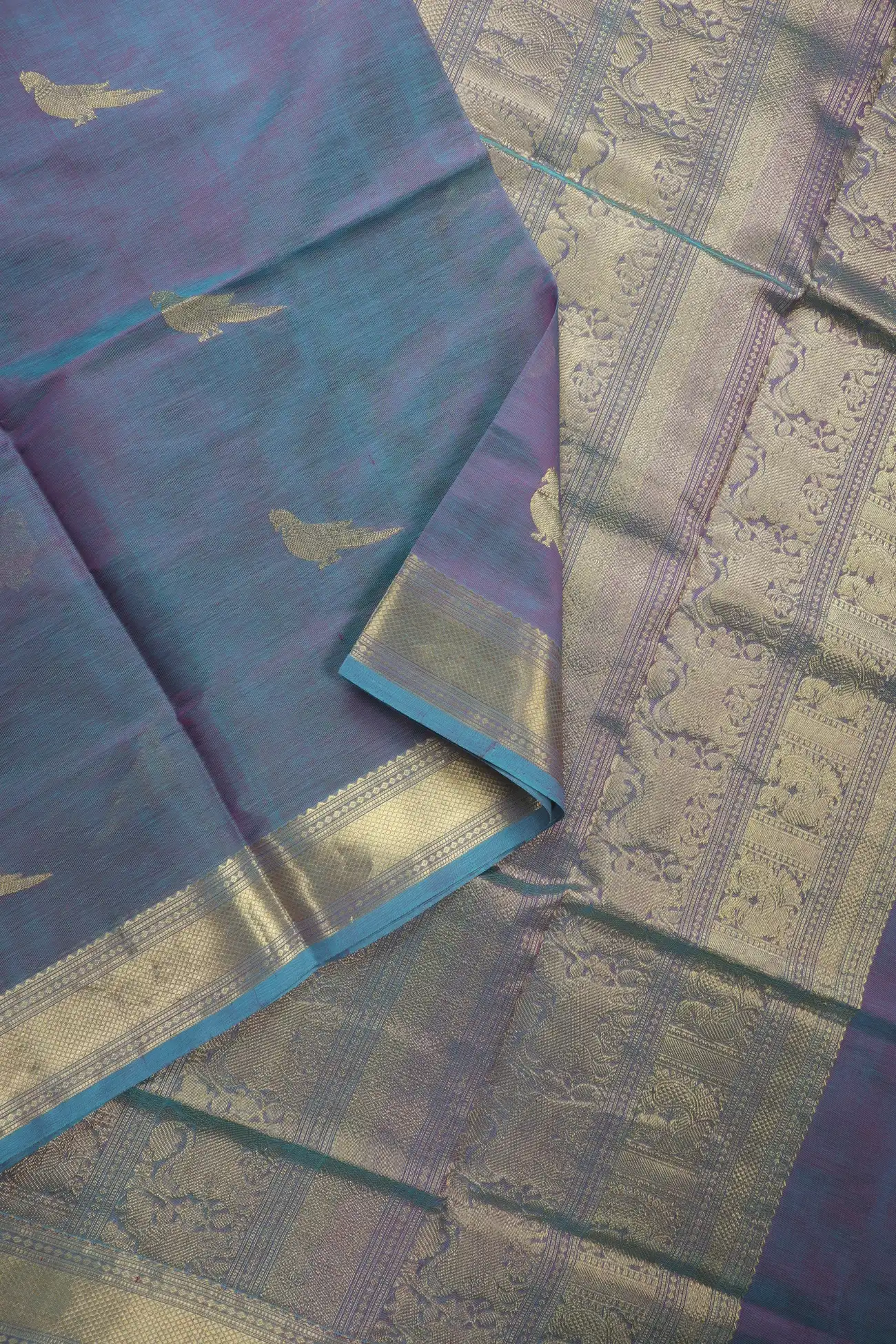 pale-turquoise-parrot-bavanji-border-kanchi-silk-cotton-saree-sc003198-b