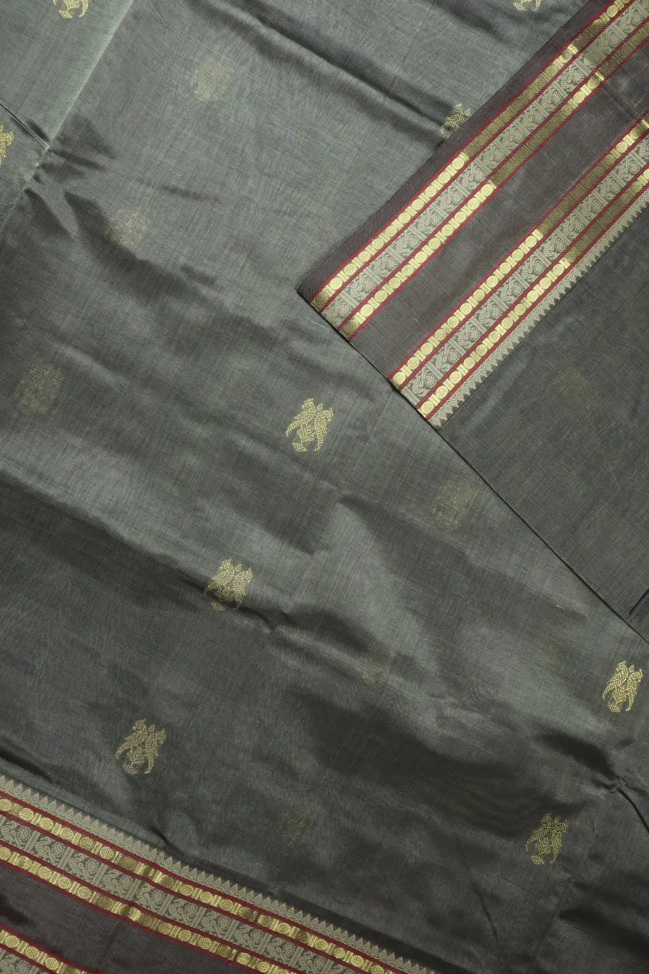 grey-rettai-pettu-parrot-kanchi-silk-cotton-saree-sc003179-c