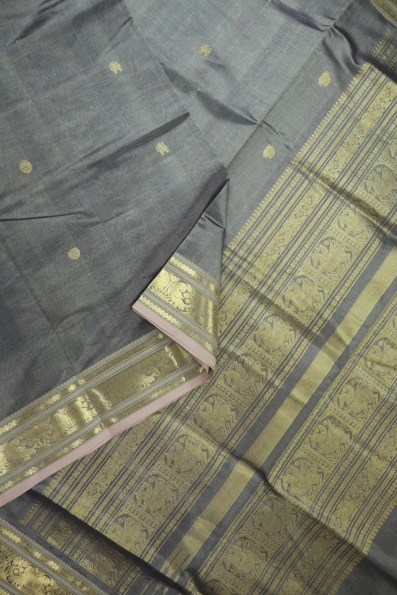 grey-parrot-yazhi-kamalam-butta-kanchi-silk-cotton-saree-sc003218-b