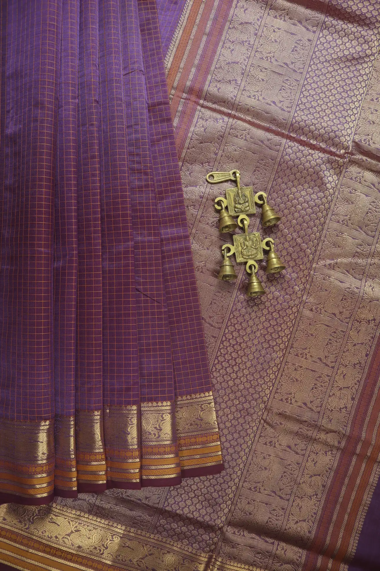 plum-yazhi-peacock-kanchi-silk-cotton-saree-sc003203-a