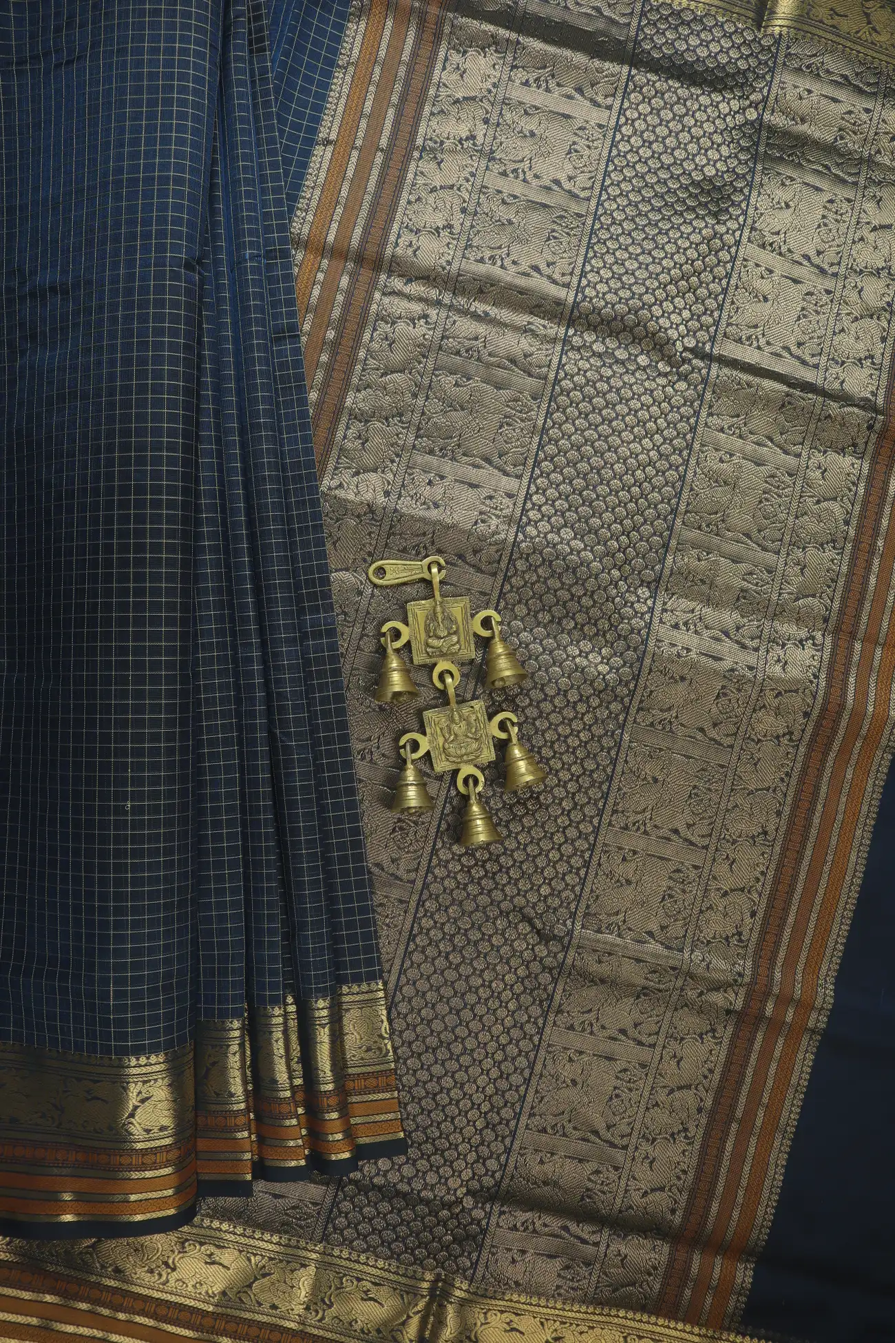 navy-yazhi-peacock-ruthratcham-kanchi-silk-cotton-saree-sc003221-a
