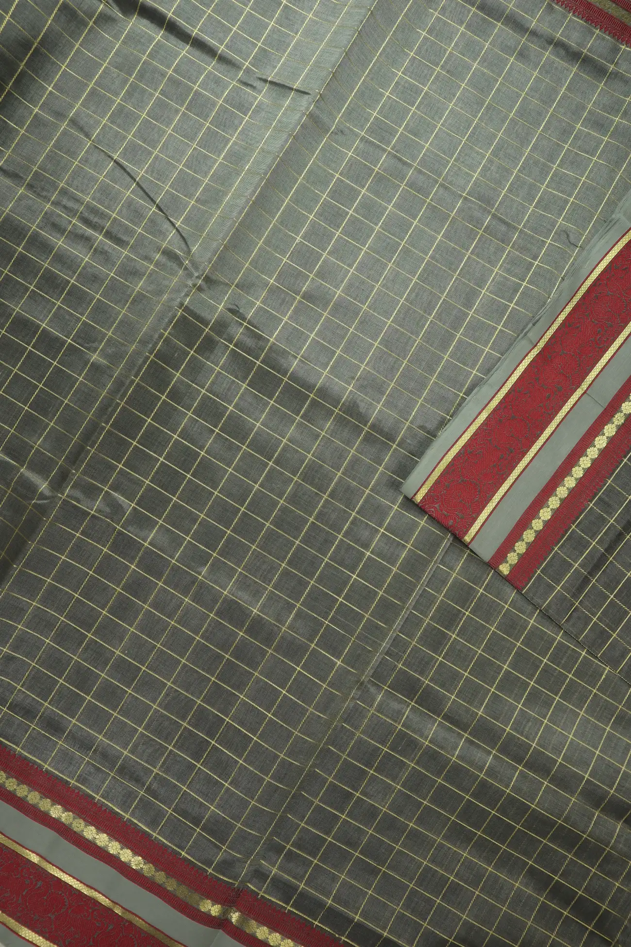 grey-yazhi-peacock-checked-kanchi-silk-cotton-saree-sc003217-c