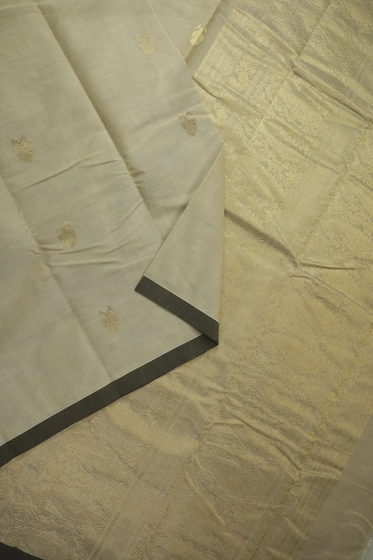 wheat-iruthalai-pakshi-mango-thalampoo-reku-peacock-kanchi-cotton-saree-ek000015-b