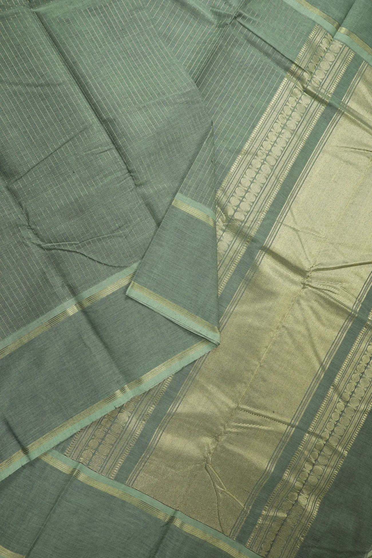 pista-green-vertical-stripes-kanchi-cotton-saree-ek000021-b