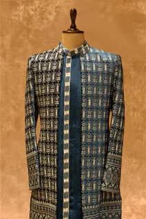 blue-velvet-indo-western-with-thread-work-sw008278-a