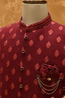 maroon-raw-silk-mens-sherwani-with-thread-work-sw009038-b