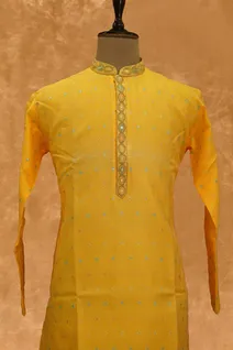 yellow-semi-raw-silk-kurta-pajama-with-self-print-sw004935-b