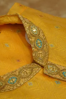 yellow-semi-raw-silk-kurta-pajama-with-self-print-sw004935-d