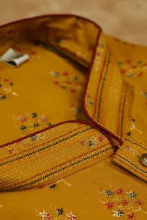 mustard-semi-raw-silk-kurta-pajama-with-self-print-sw005313-d