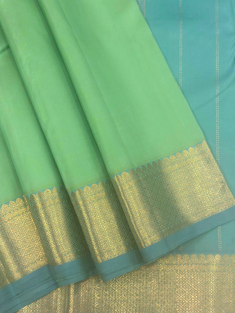 pure-zari-kanchivaram-pista-green-with-blue-saree-sw00000261-a