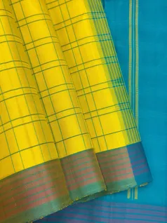 pure-kanchi-silk-saree-in-lime-green-with-peacock-blue-border-and-box-pattern-sw00000314-c