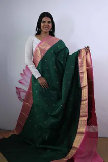 pure-kanchi-korvai-silk-saree-in-bottle-green-with-peach-border-sw00000328-a