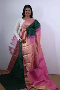 pure-kanchi-korvai-silk-saree-in-bottle-green-with-peach-border-sw00000328-b