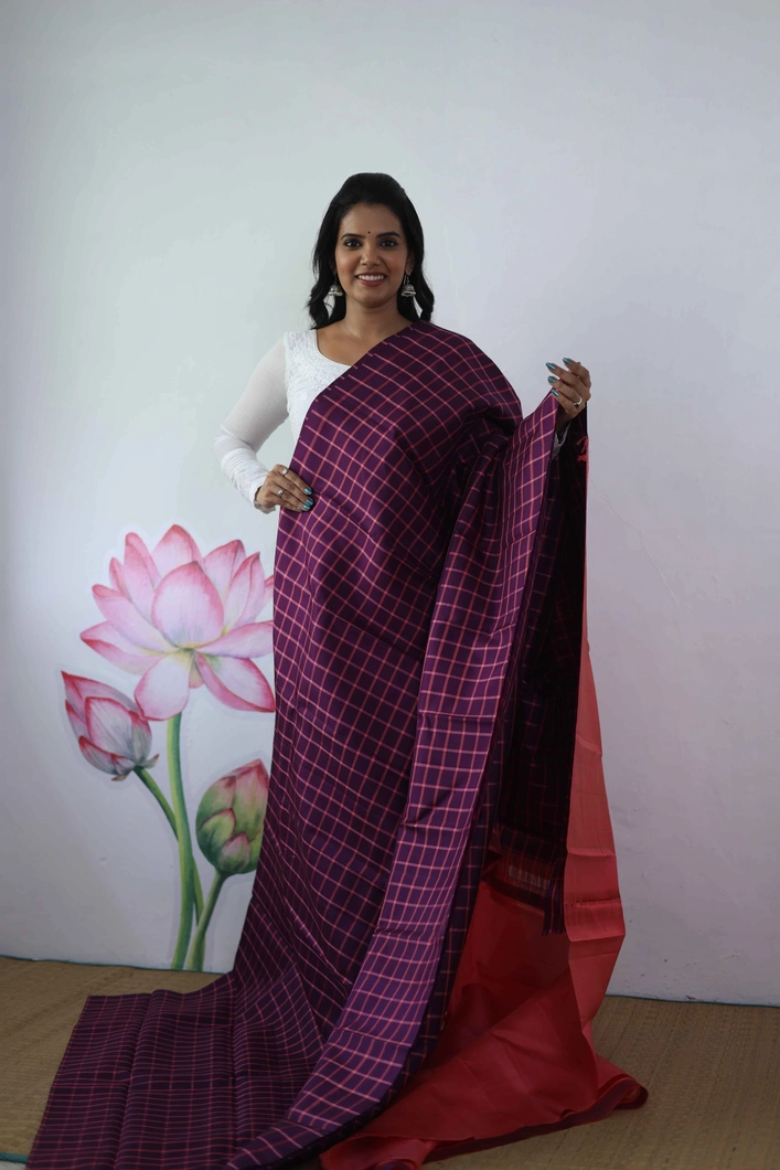 lightweight-borderless-silk-saree-in-purple-with-peach-checks-sw00000350-a
