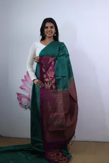 lightweight-silk-saree-with-bottle-green-body-purple-pallu-and-vairaoosi-pattern-sw00000372-b