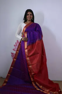 pure-kanchi-silk-saree-with-violet-body-and-red-border-with-peacock-motifs-sw00000376-b