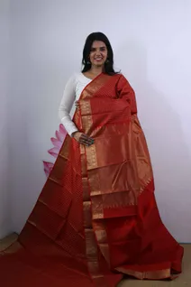 pure-zari-kanchi-silk-saree-with-chilly-red-body-and-golden-zari-checks-sw00000379-b