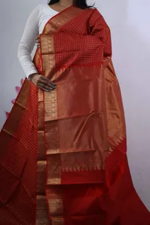 pure-zari-kanchi-silk-saree-with-chilly-red-body-and-golden-zari-checks-sw00000379-c