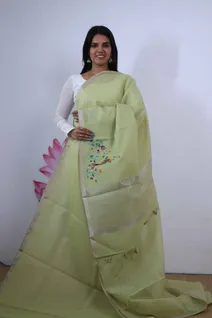 cream-semi-tussar-saree-with-light-green-border-and-bird-motifs-sw00000415-b