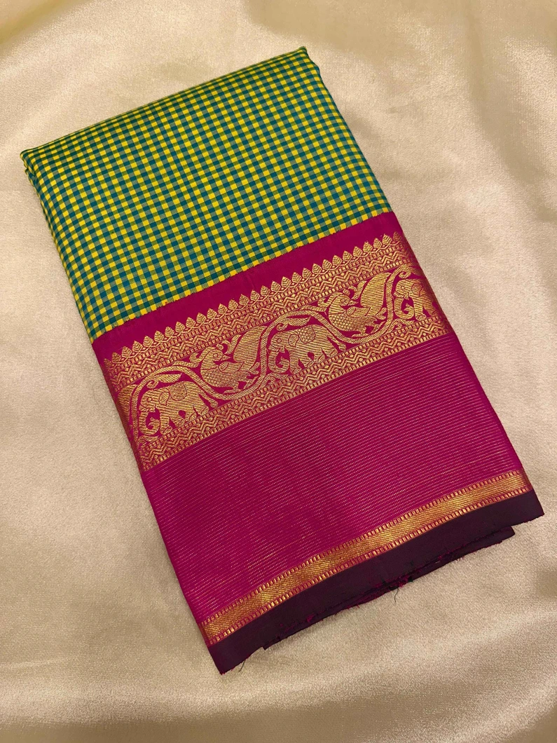 traditional-pure-zari-kanchi-silk-checked-saree-in-green-and-yellow-with-contrast-pink-border-sw00000533-a