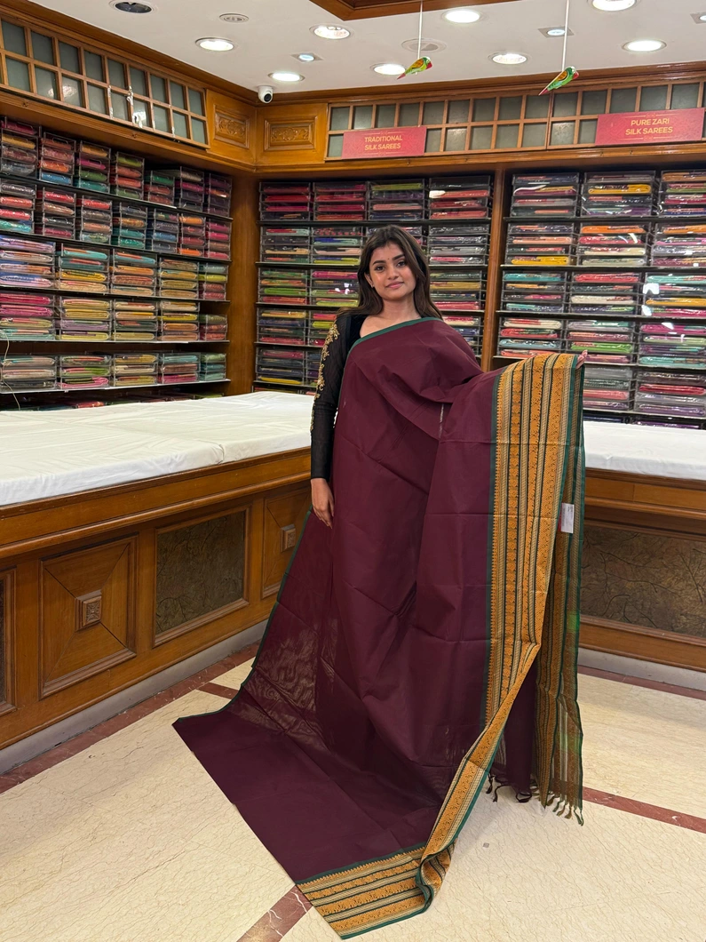 deep-maroon-cotton-saree-with-traditional-woven-border-sw00000562-a