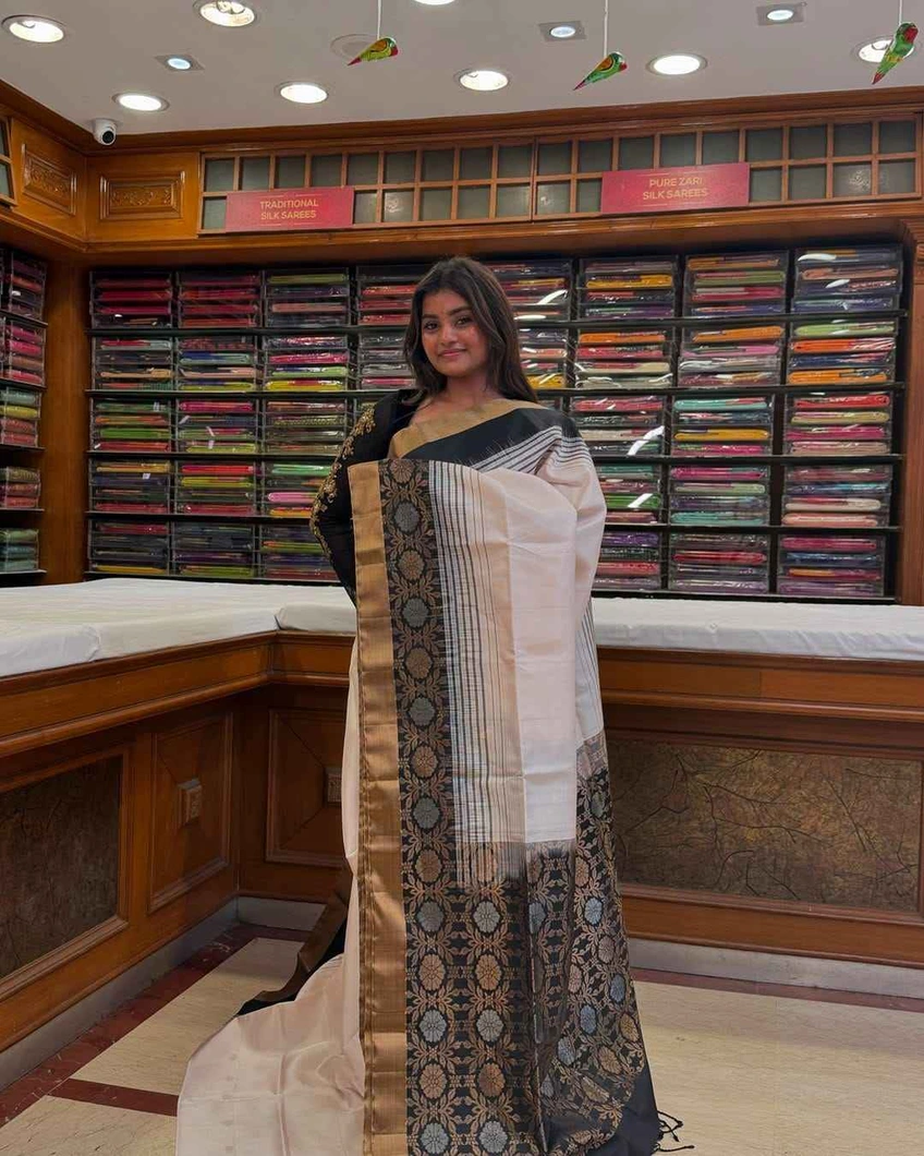 elegant-lightweight-silk-saree-in-ivory-with-black-and-gold-border-sw00000578-a