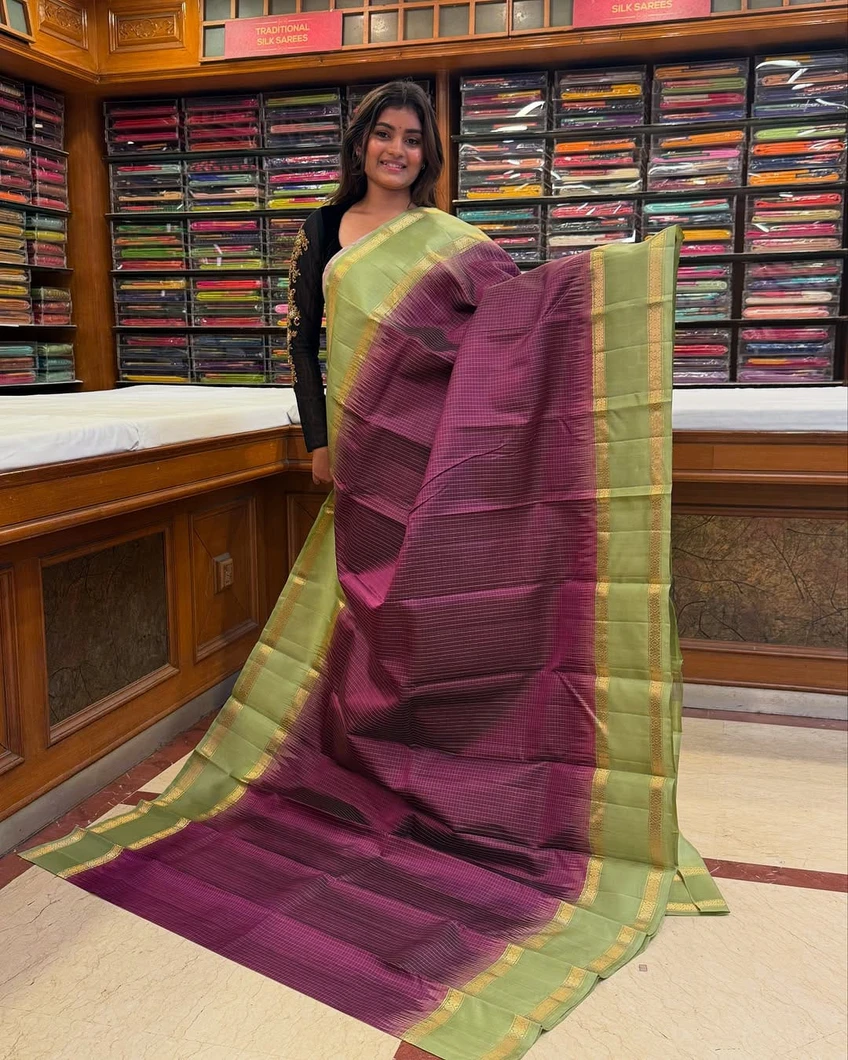 wine-lightweight-silk-saree-elachi-green-tiny-checks-with-rettai-pettu-border-sw00000593-a