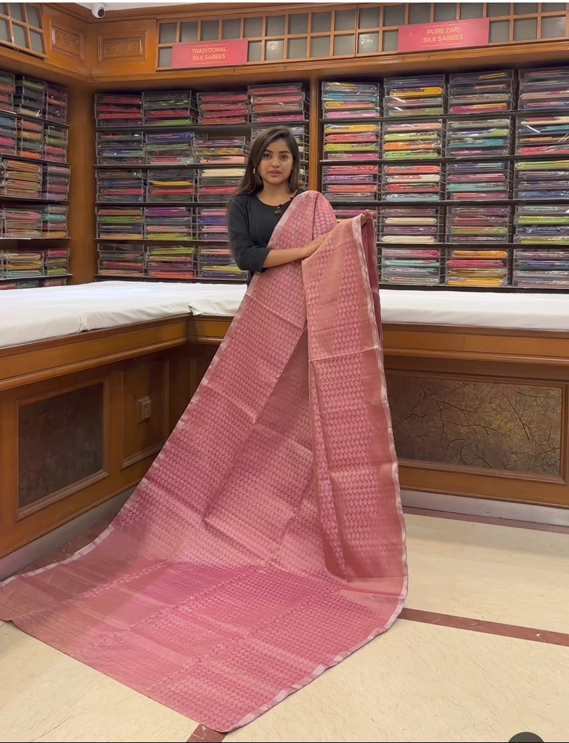 lightweight-silk-saree-onion-pink-houndstooth-with-silver-zari-sw00000595-a