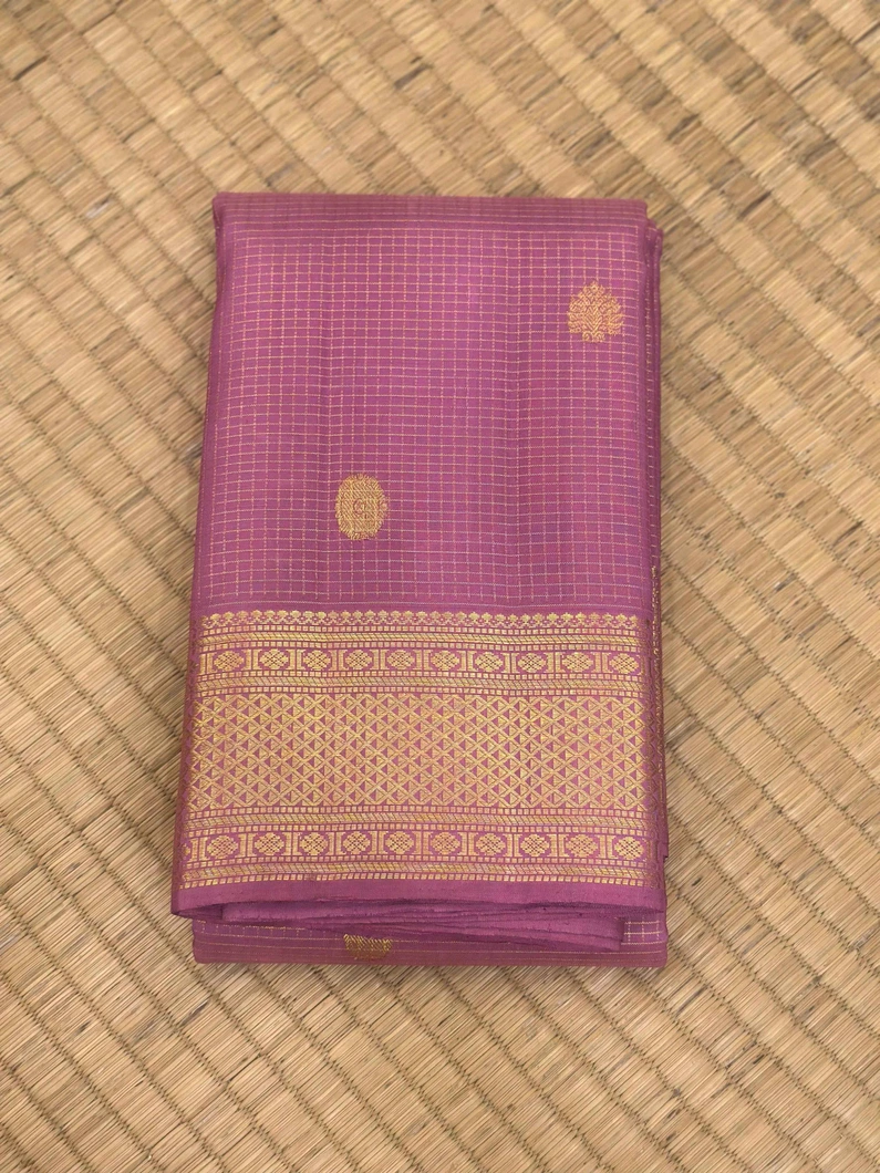 golden-checks-with-woven-motifs-and-rich-border-sw00000597-a