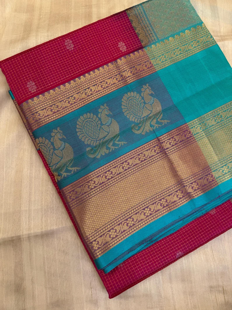 silk-cotton-vaira-oosi-saree-dark-pink-light-blue-with-majestic-peacock-zari-motif-sw00000630-a