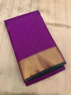 majestic-magenta-pure-zari-kanchi-silk-saree-with-classic-gold-border-sw00000679-a