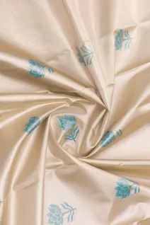 ivory-fusion-silk-saree-with-sky-blue-zari-woven-floral-motifs-and-rich-pallu-sw00000744-c