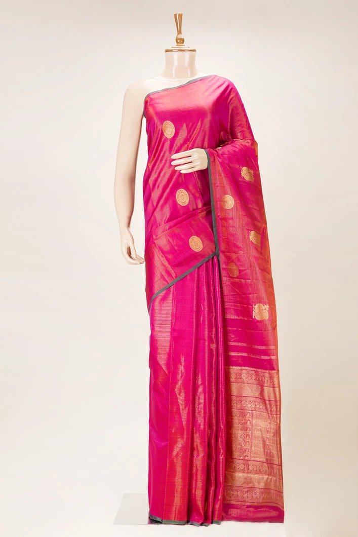 magenta-pure-zari-kanchi-silk-saree-with-antique-gold-motifs-sw00000943-a