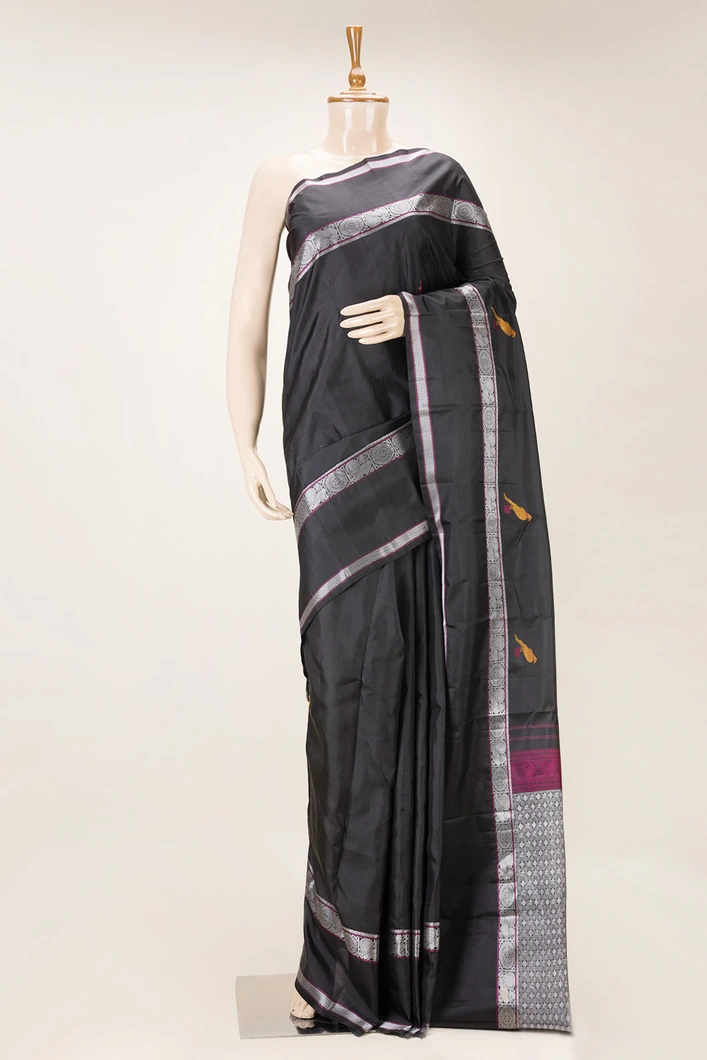 black-beauty-kanchi-silk-saree-with-threadwork-parrot-motifs-sw00000944-a