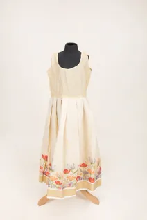 chilli-red-ivory-floral-silk-cotton-pattu-paavadai-skp000001058-b