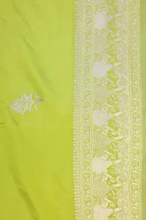 parrot-green-semi-silk-saree-with-floral-zari-motifs-sw000001148-d