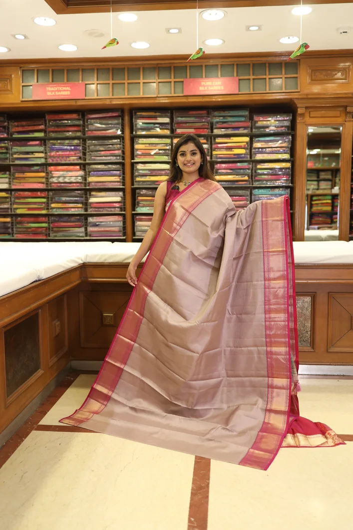 traditional-silk-saree-in-beige-with-pink-vaira-oosi-pattern-sw000001279-a