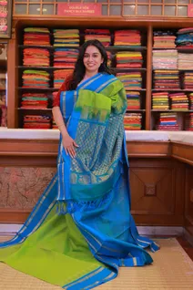 parrot-green-blue-pure-silk-cotton-saree-with-rettai-pettu-border-sw000001542-b