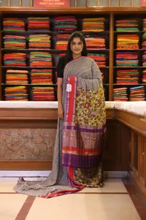 soft-cotton-black-saree-with-white-geometric-prints-green-pallu-sw000001660-b