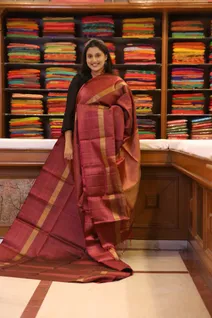 lightweight-maroon-silk-saree-with-classic-gold-border-sw000001681-b