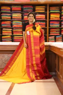 yellow-kanchi-silk-saree-with-maroon-rettai-pettu-thread-border-sw000001704-b