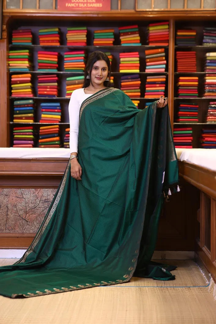 emerald-dark-green-semi-banarasi-saree-sw000001720-a