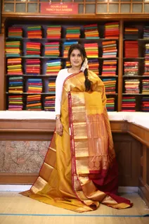 lightweight-dual-shade-silk-saree-in-red-sw000001794-b