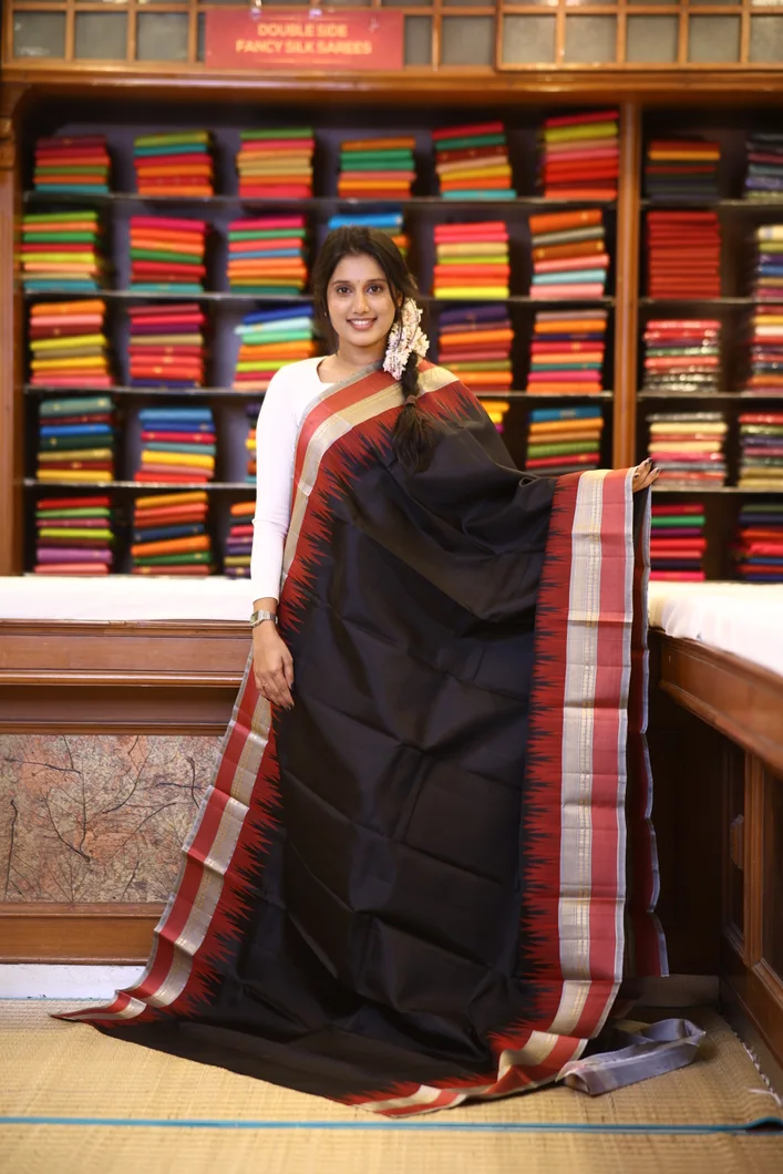 lightweight-silk-saree-in-black-red-with-rettai-pettu-temple-border-sw000001797-a
