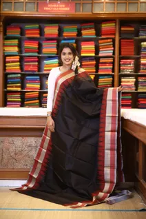 lightweight-silk-saree-in-black-red-with-rettai-pettu-temple-border-sw000001797-a