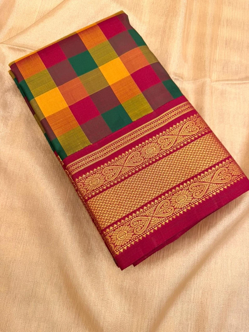 pure-kanchi-silk-saree-in-pazhum-pazhamum-with-maroon-sw000001830-a