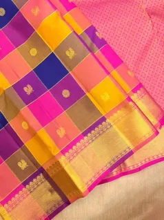 pure-kanchi-silk-saree-in-pazhum-pazhamum-with-maroon-annam-rudraksha-motifs-sw000001833-b