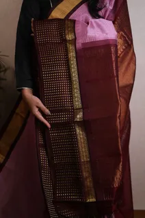 graceful-silk-cotton-saree-in-light-pink-with-brown-border-sw00000145-c