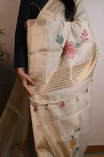 elegant-cream-cotton-saree-with-floral-design-sw00000150-c